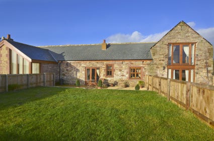Dog friendly cottages near hadrian's wall 2025